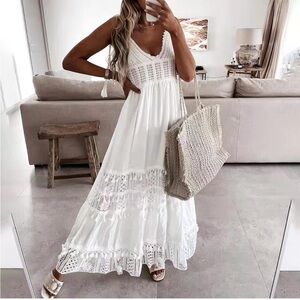 Elegant White Lace Maxi Dress goqn wedding dress